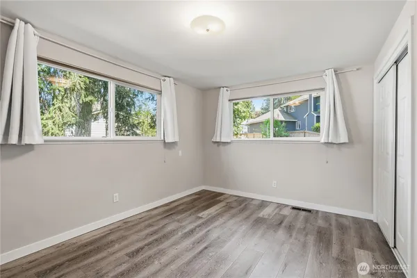 $4,600 | 12020 Northeast 83rd Street, Kirkland, WA 98033