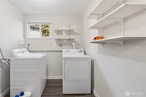 $4,600 | 12020 Northeast 83rd Street, Kirkland, WA 98033