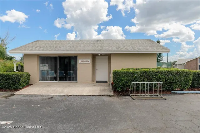 $285,000 | 955 South South Fork Circle, Melbourne, FL 32901