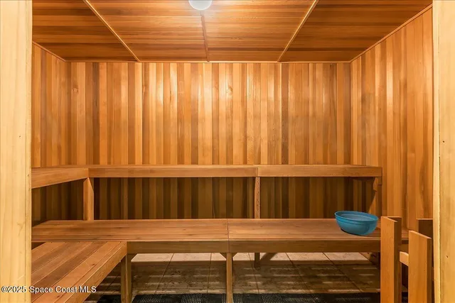 $285,000 | 955 South South Fork Circle, Melbourne, FL 32901