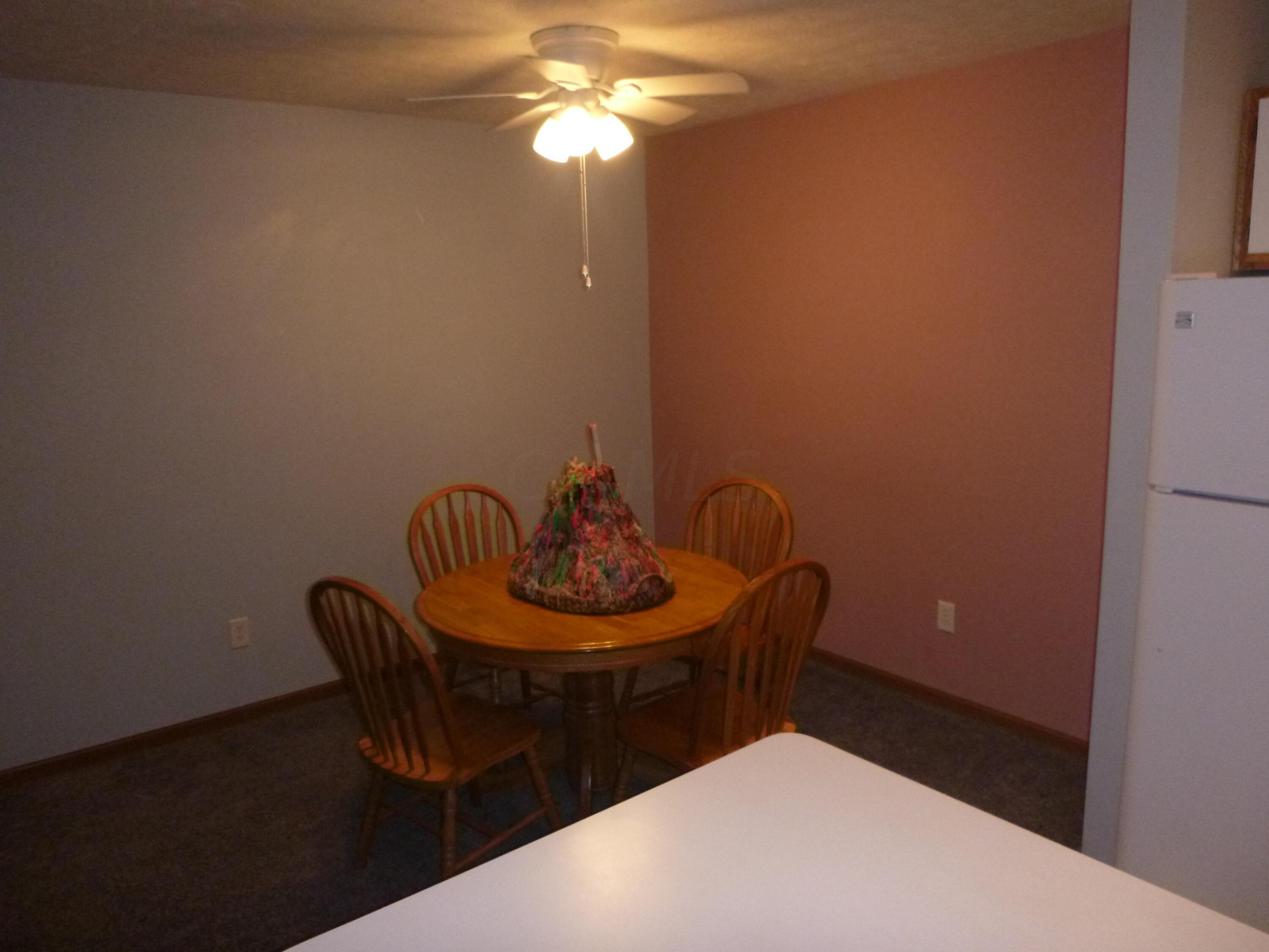259 Goose Pond Road, Unit A Newark, OH 43055 - Photo 5 of 13 Dining Room