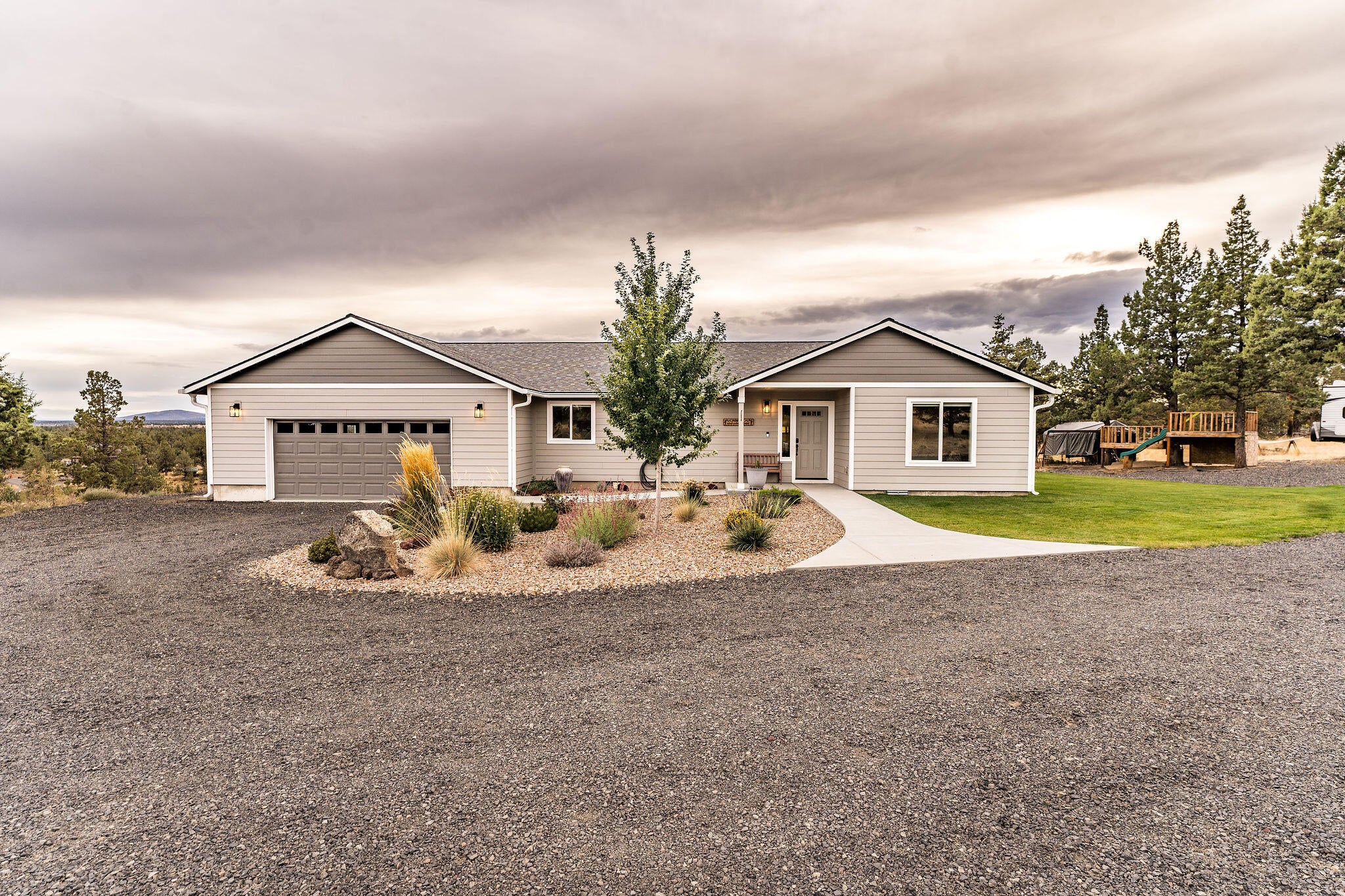 6515 Southwest Groundhog Road Terrebonne, OR 97760 - Photo 24 of 45 AlpenglowPhoto-24