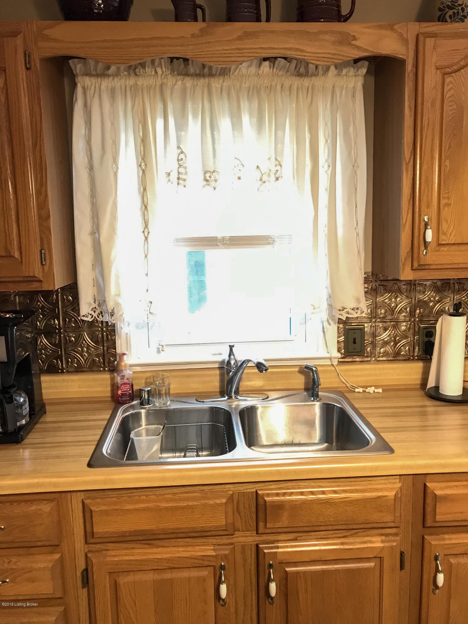 1265 Bowling Green Road Caneyville, KY 42721 - Photo 16 of 49 C3193B62-2B9F-4C2A-B00F-1D42002C06A2