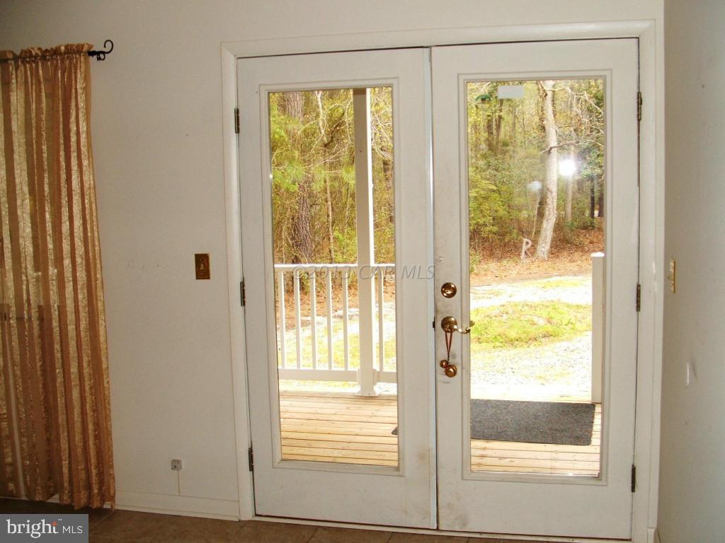 9432 Cropper Island Road Newark, MD 21841 - Photo 4 of 35