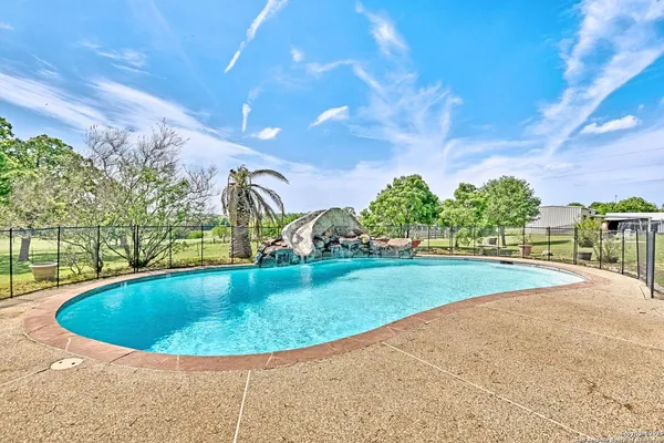 $3,189,850 | 2575 Old Mill Creek Road, Brenham, TX 77833