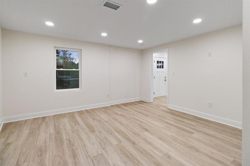4134 Hanes Drive Decatur, GA 30035 - Photo 16 of 28