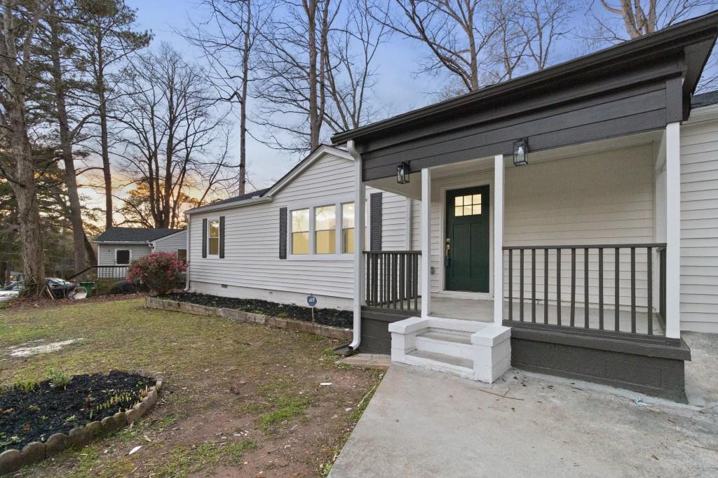 4134 Hanes Drive Decatur, GA 30035 - Photo 5 of 28