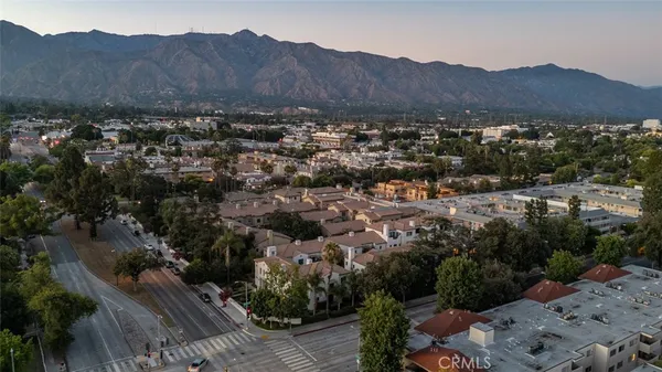 $1,880,000 | 188 South Sierra Madre Boulevard, Unit 8, Pasadena, CA 91107