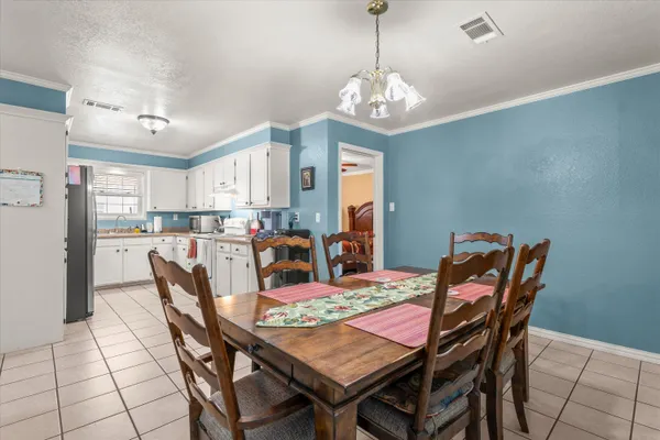 $159,500 | 206 West 7th Street, Sundown, TX 79372