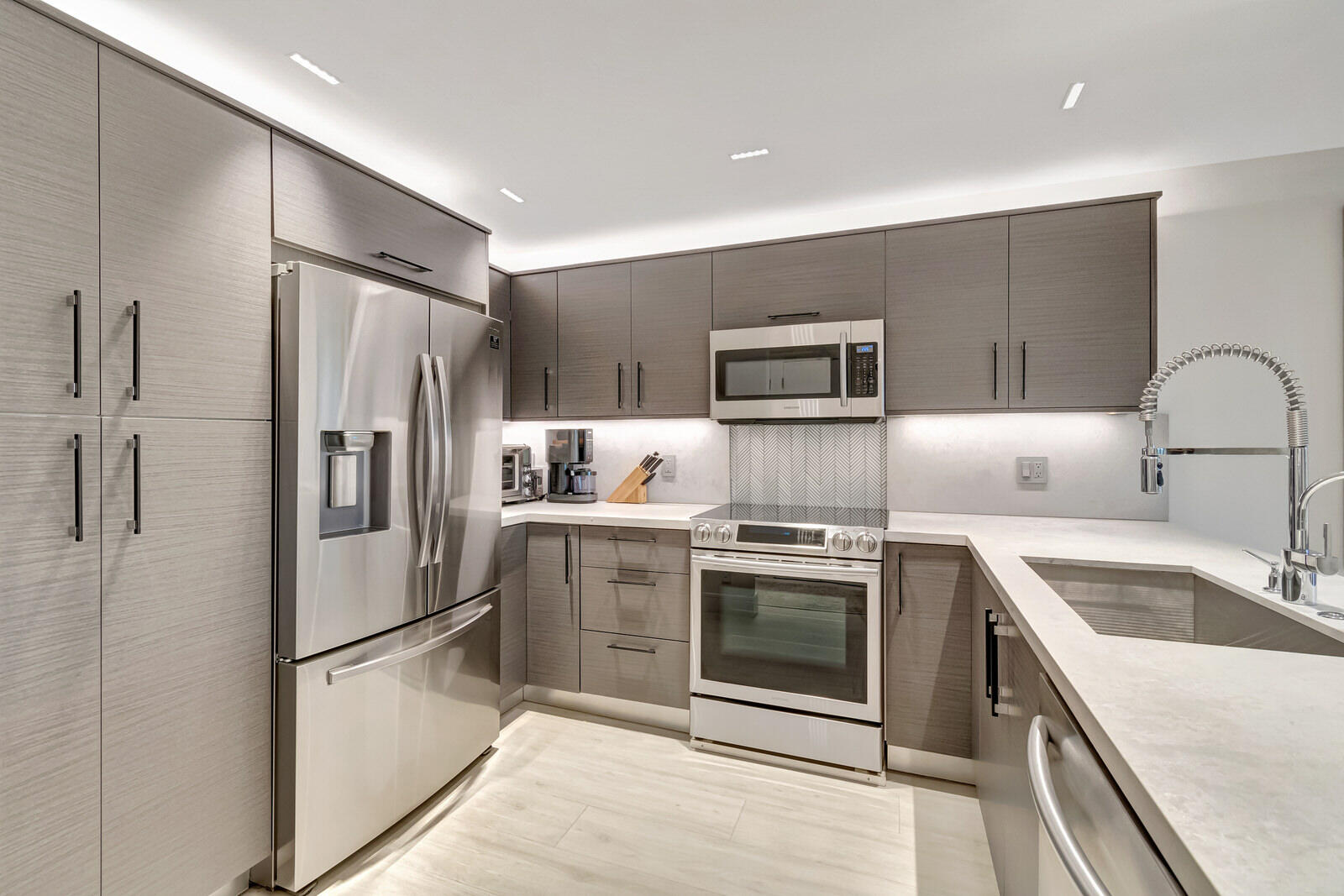 6699 Northwest 2nd Avenue, Unit 313 Boca Raton, FL 33487 - Photo 4 of 51 DSC_7732