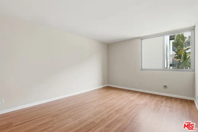 $3,700 | 8701 Delgany Avenue, Unit 111, Playa del Rey, CA 90293