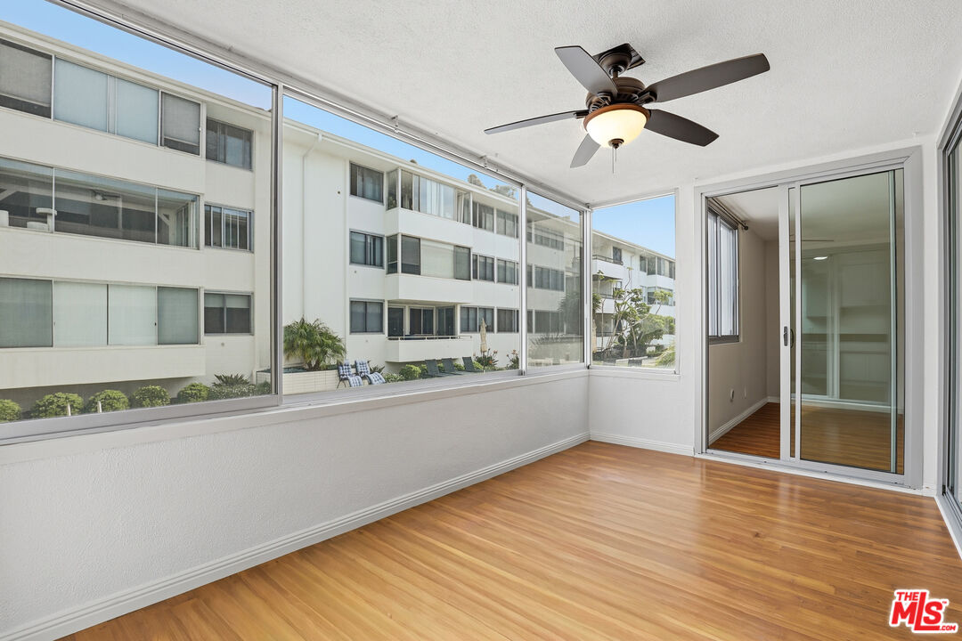 8701 Delgany Avenue, Unit 111 Playa del Rey, CA 90293 - Photo 14 of 21