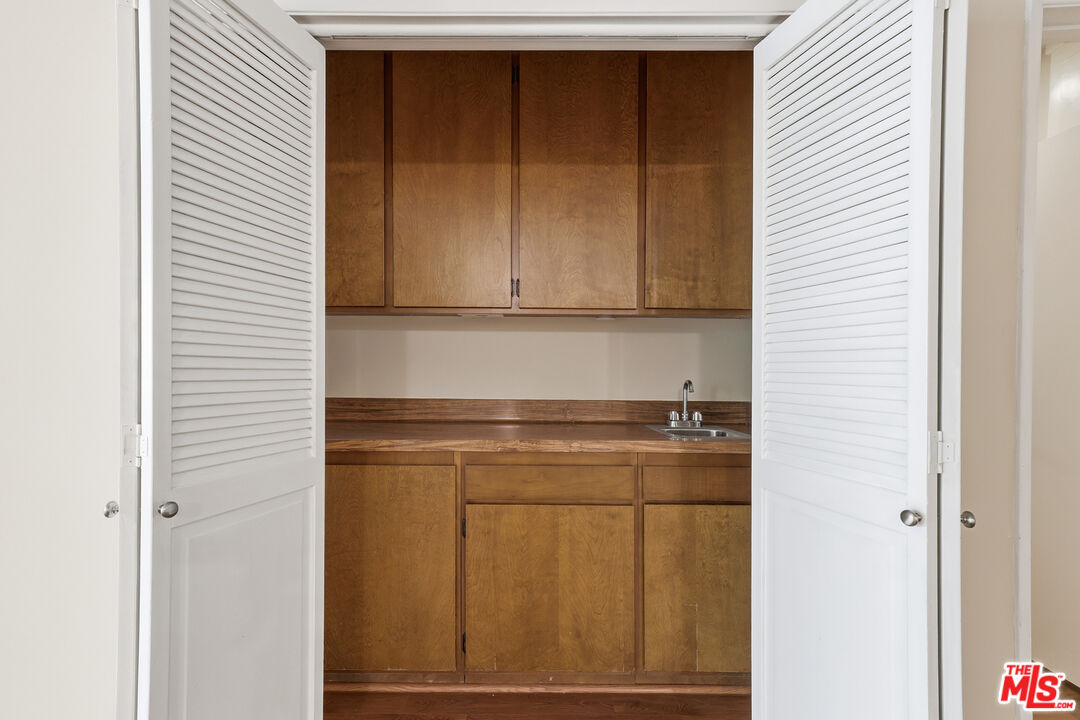 8701 Delgany Avenue, Unit 111 Playa del Rey, CA 90293 - Photo 16 of 21