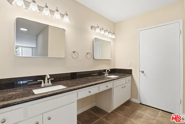 $3,700 | 8701 Delgany Avenue, Unit 111, Playa del Rey, CA 90293