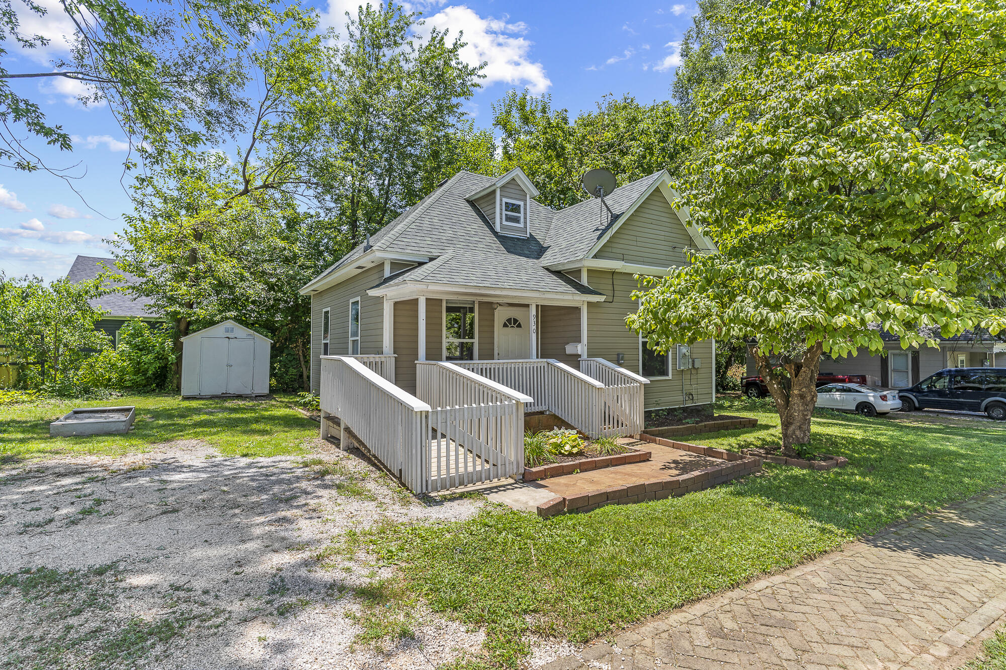 930 East Dale Street Springfield, MO 65803 - Photo 1 of 1 930 E Dale #601-3