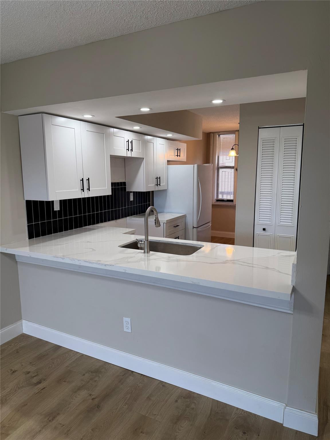 6800 Cypress Road, Unit 511 Plantation, FL 33317 - Photo 6 of 20 Photo 6