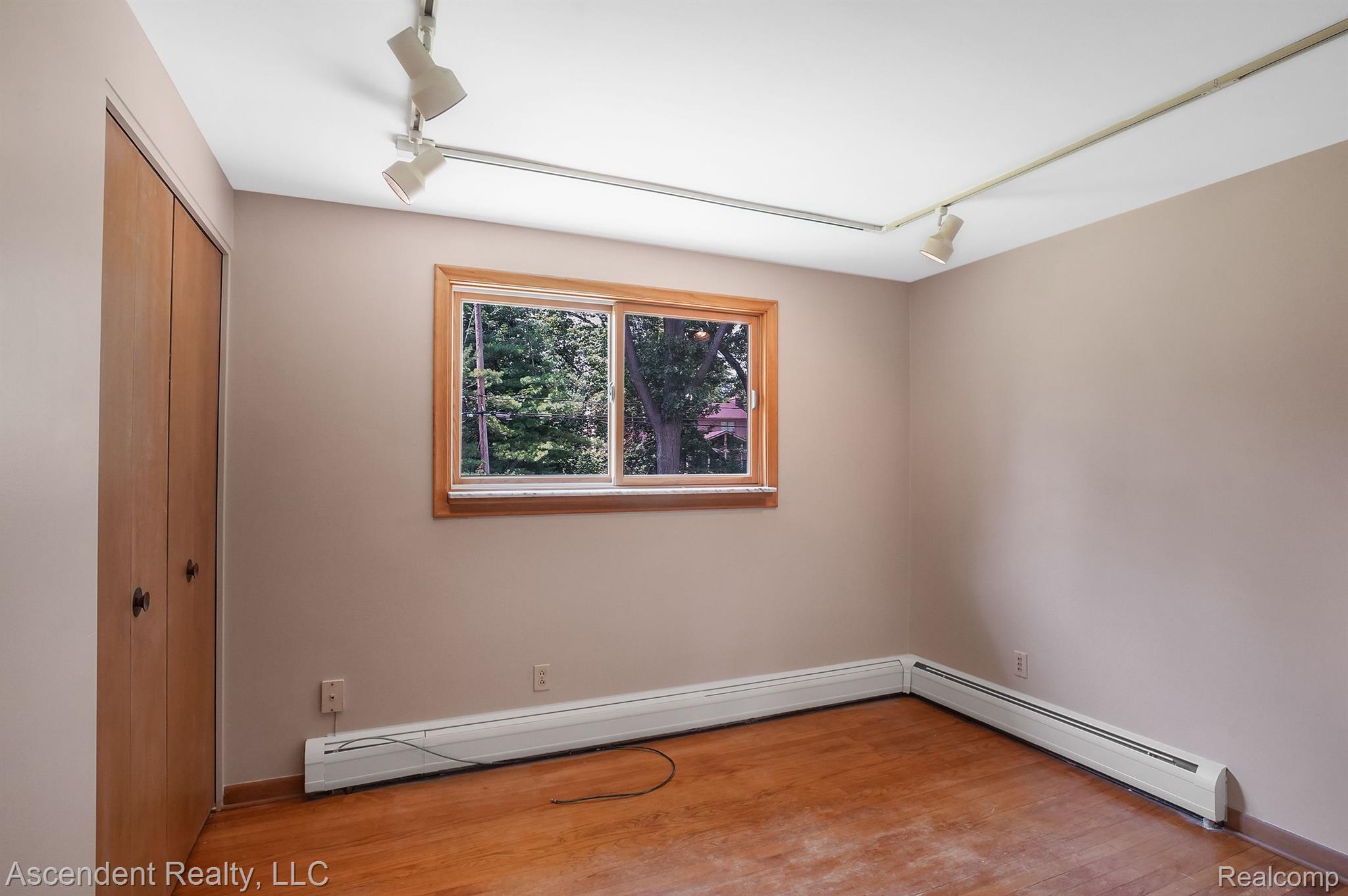 724 Wilwood Road Rochester, MI 48309 - Photo 16 of 26 Bedroom 2