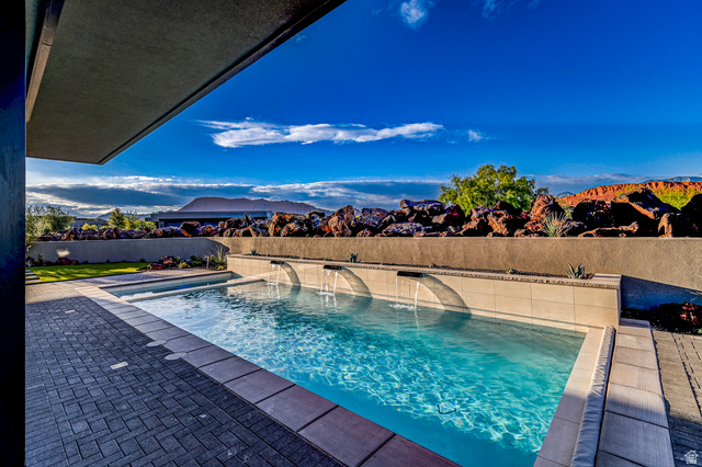 2629 West Shoshoni Trail St. George, UT 84770 - Photo 4 of 209