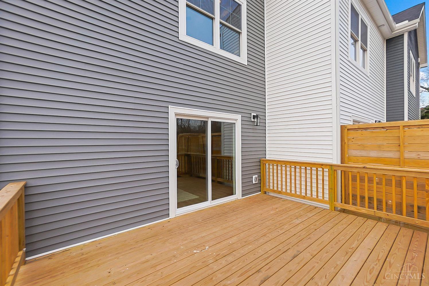 5812 Montgomery Road Cincinnati, OH 45212 - Photo 17 of 40