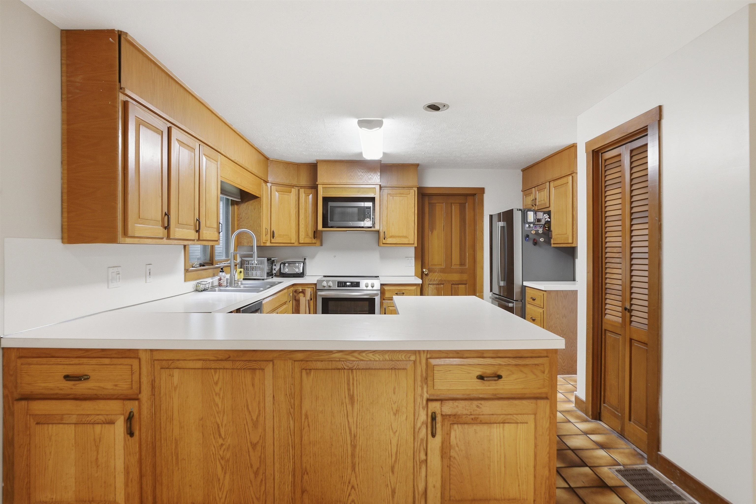 17 Spring Hill Road Mont Vernon, NH 03057 - Photo 17 of 29
