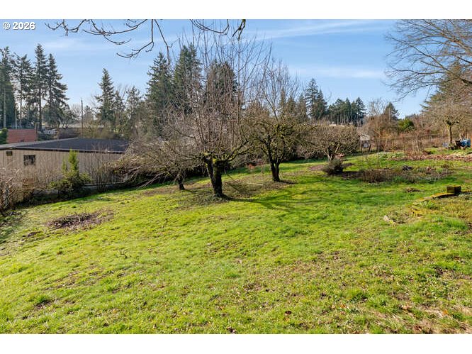 2738 Southwest Moss Street Portland, OR 97219 - Photo 37 of 46