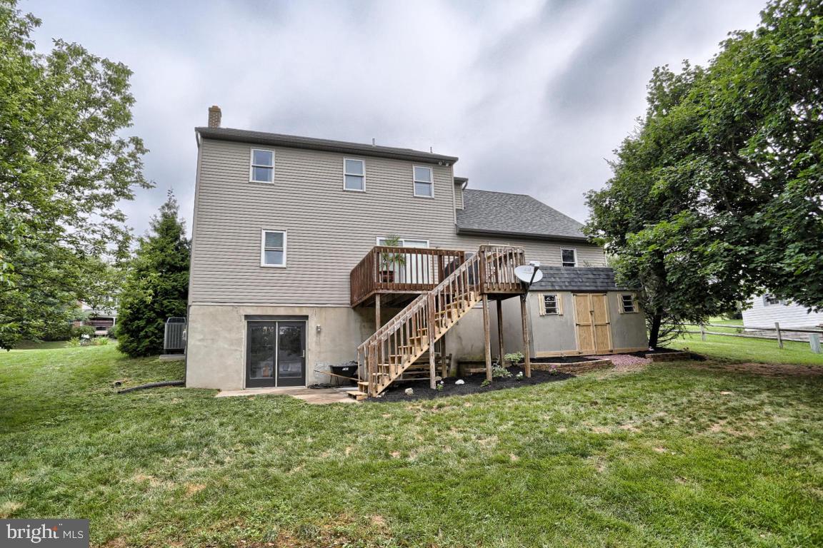 19 Edgewood Drive Lititz, PA 17543 - Photo 34 of 37 Gallery Image 34