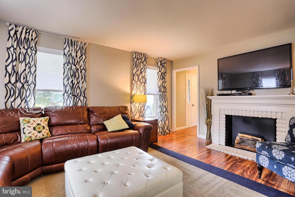 19 Edgewood Drive Lititz, PA 17543 - Photo 9 of 37 Gallery Image 9
