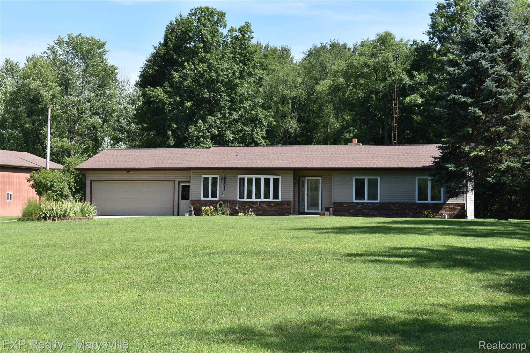 12980 Metcalf Road Yale, MI 48097 - Photo 1 of 33 DSC_0283.JPG