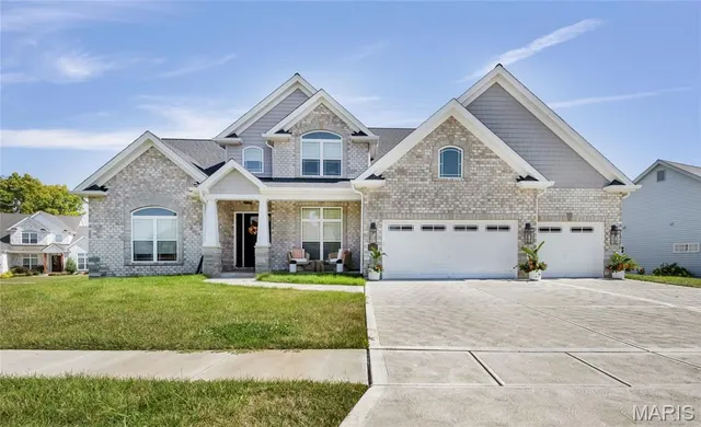 $839,900 | 1016 Bellevaux Place, St. Charles, MO 63301