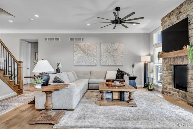 $839,900 | 1016 Bellevaux Place, St. Charles, MO 63301