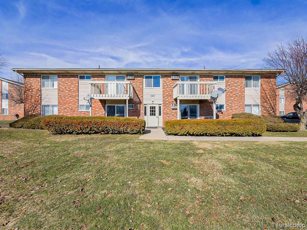 121 East Van Riper Road, Unit 6 Fowlerville, MI 48836 - Photo 20 of 23