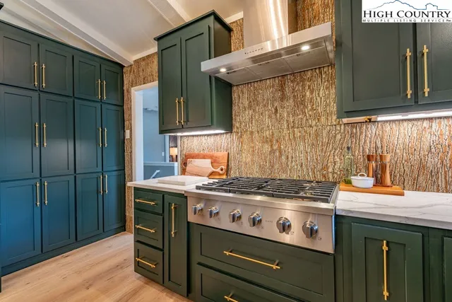 $2,399,000 | 102 Ridge Drive, Linville, NC 28646