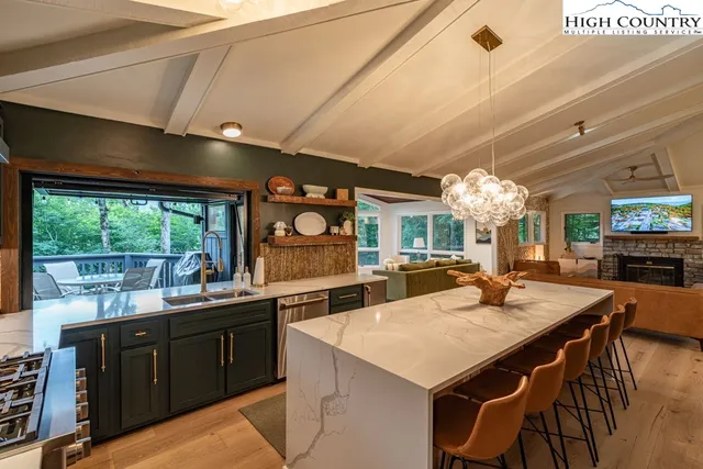 $2,399,000 | 102 Ridge Drive, Linville, NC 28646