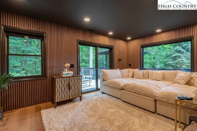 $2,399,000 | 102 Ridge Drive, Linville, NC 28646