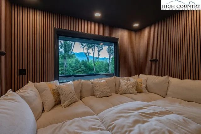 $2,399,000 | 102 Ridge Drive, Linville, NC 28646