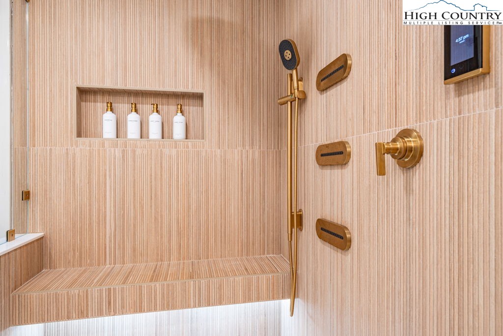 102 Ridge Drive Linville, NC 28646 - Photo 25 of 48