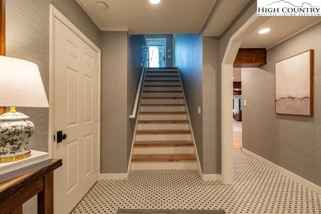 $2,399,000 | 102 Ridge Drive, Linville, NC 28646