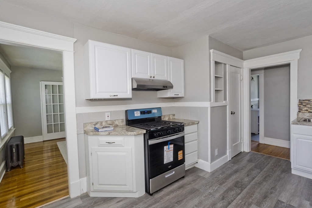 424 Carew Street Springfield, MA 01104 - Photo 5 of 10