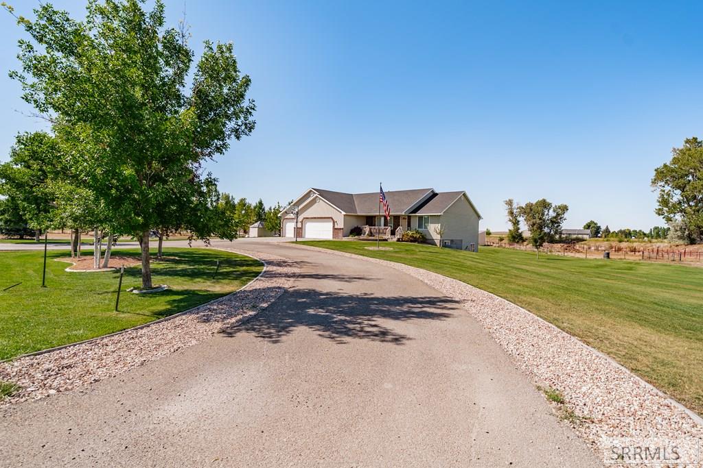 3379 East 163 North Rigby, ID 83442 - Photo 3 of 74
