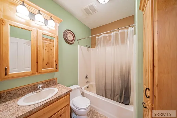 $765,000 | 3379 East 163 North, Rigby, ID 83442