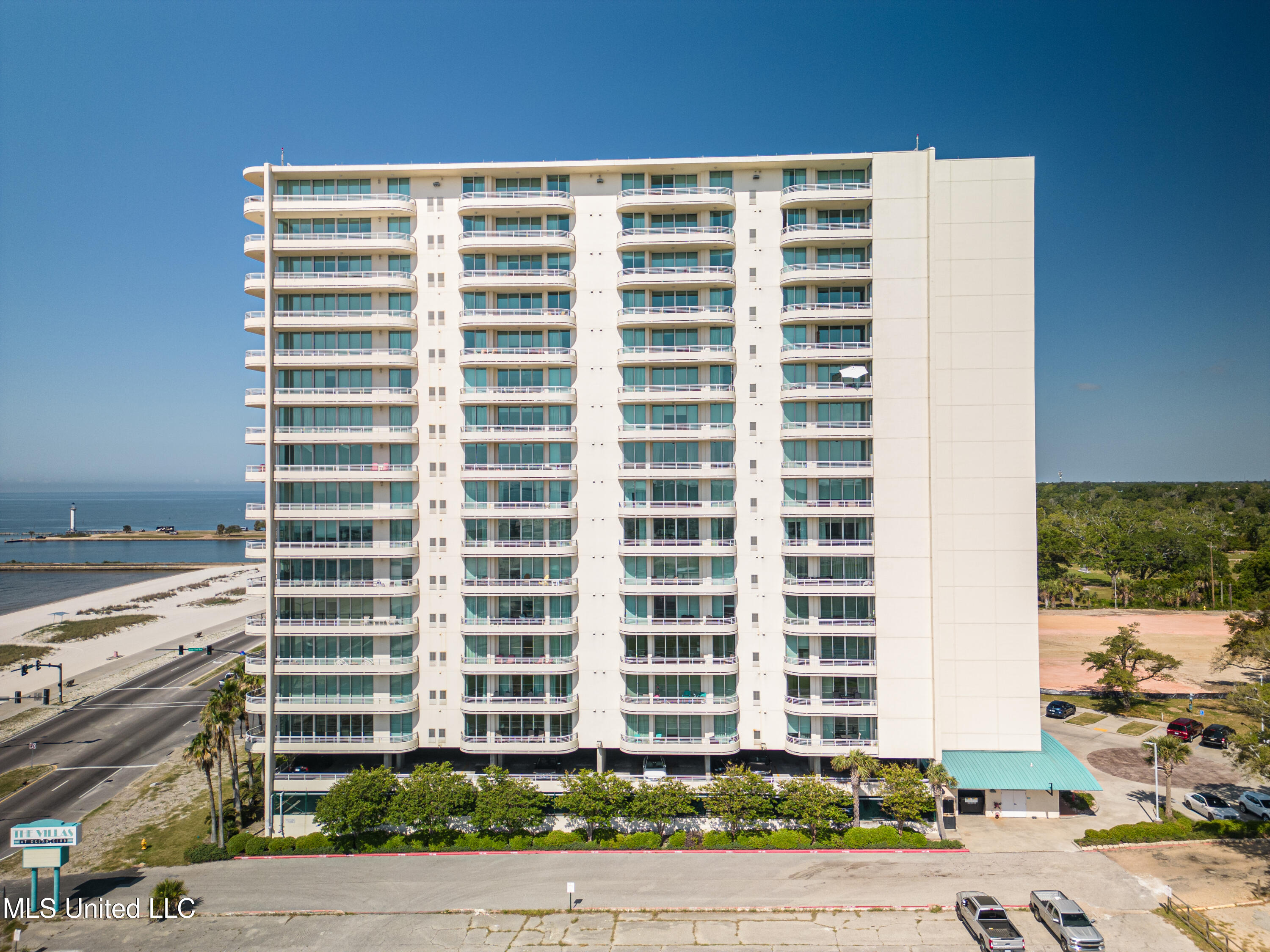 2060 Beach Boulevard, Unit 1603 Biloxi, MS 39531 - Photo 20 of 23 FAV-eastside