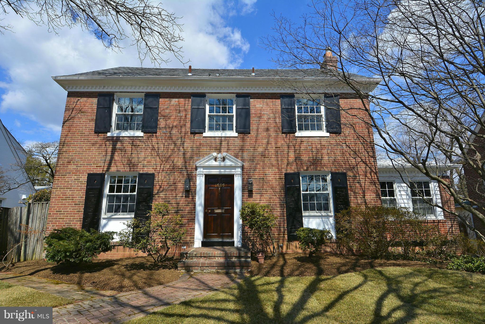 1909 Stratton Road Silver Spring, MD 20910 - Photo 1 of 22 a front view of a house with yard