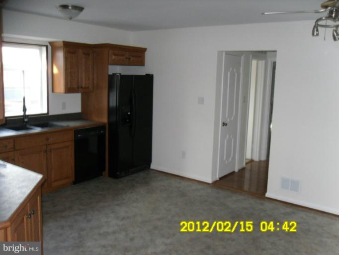 4512 Lees Corner Road Chantilly, VA 20151 - Photo 23 of 26 Kitchen