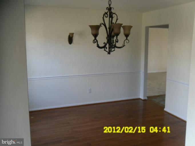 4512 Lees Corner Road Chantilly, VA 20151 - Photo 8 of 26 Dining Room
