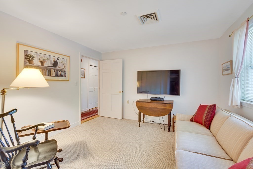 140 Lincoln Road, Unit 213 Lincoln, MA 01773 - Photo 14 of 24 Gallery Image 14