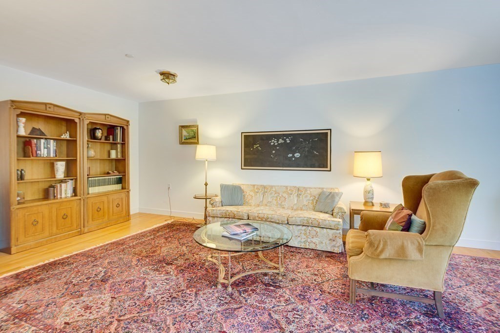 140 Lincoln Road, Unit 213 Lincoln, MA 01773 - Photo 7 of 24 Gallery Image 7