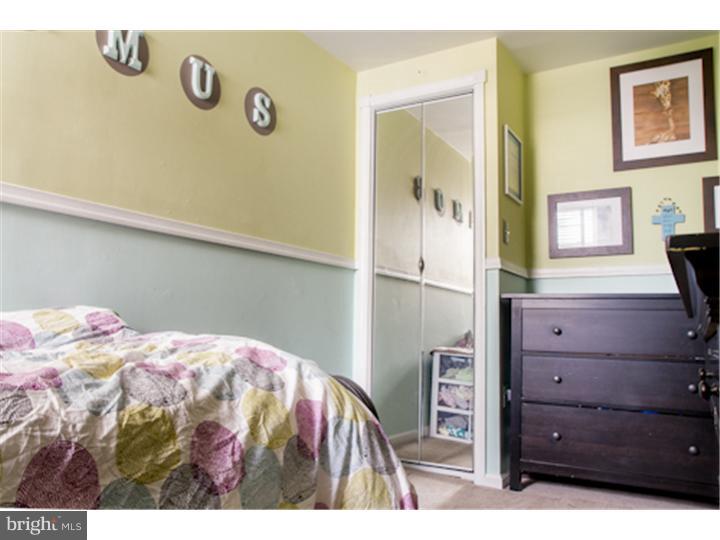 207 Tree Street Philadelphia, PA 19148 - Photo 14 of 19 Bedroom 2