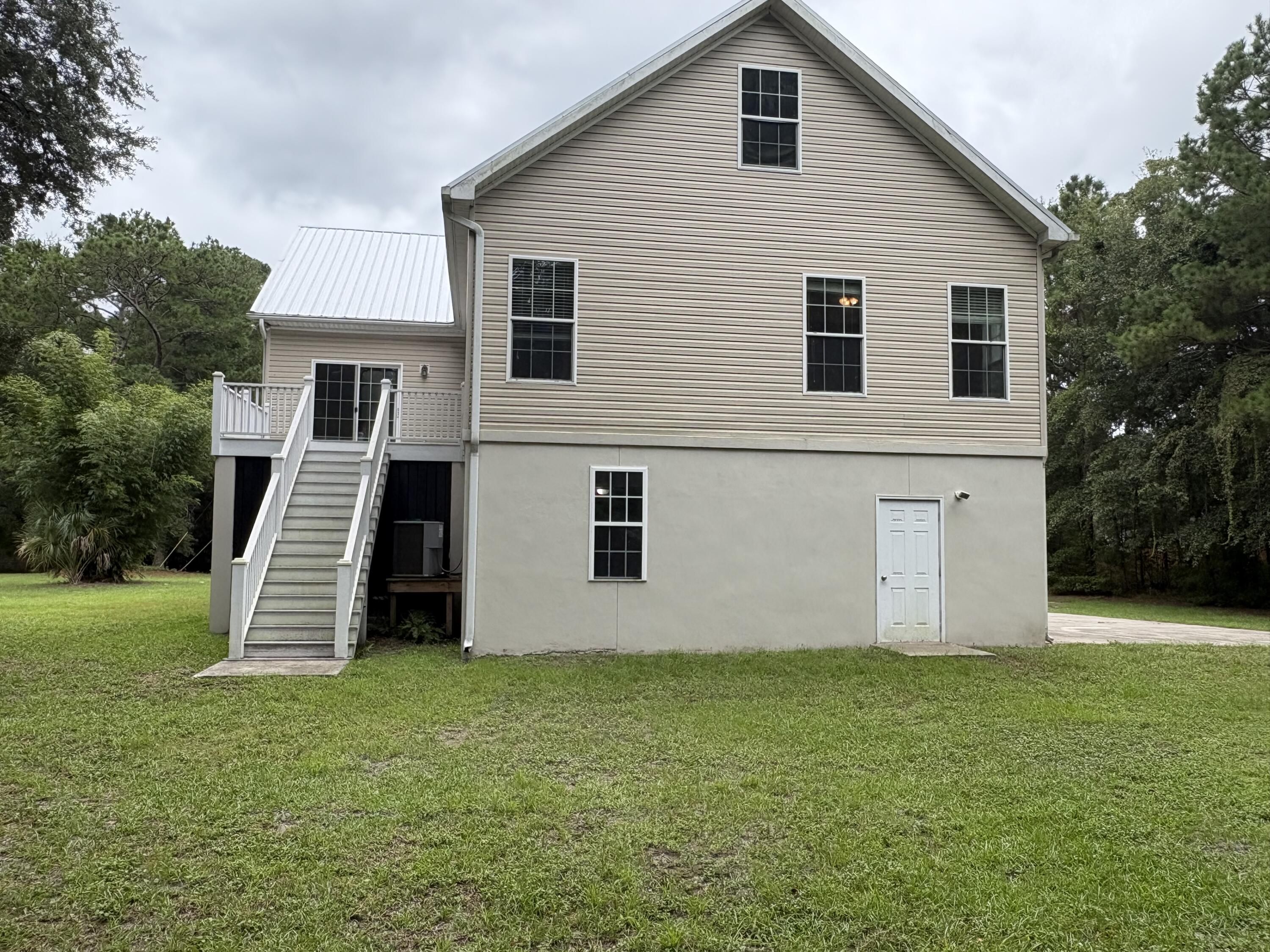 3014 Marlin Road Johns Island, SC 29455 - Photo 12 of 18 3014 Marlin back of house