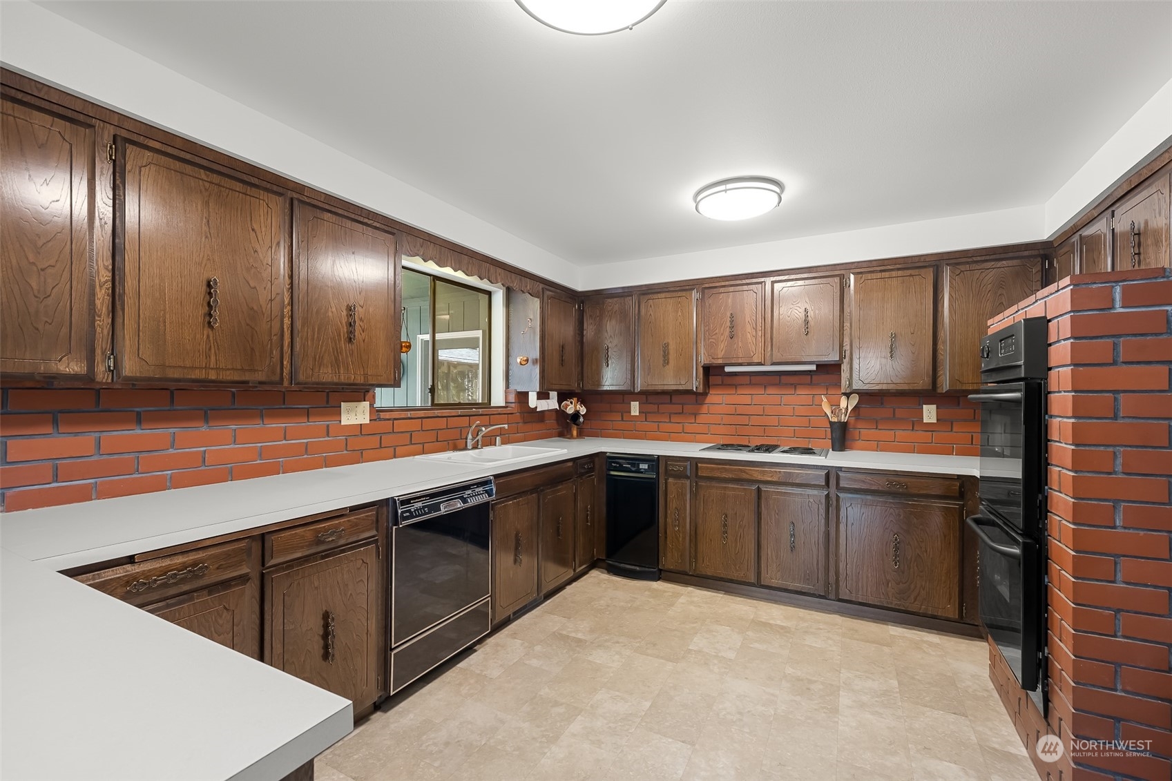 5108 Fir Tree Road Southeast Olympia, WA 98501 - Photo 12 of 38 Gallery Image 12