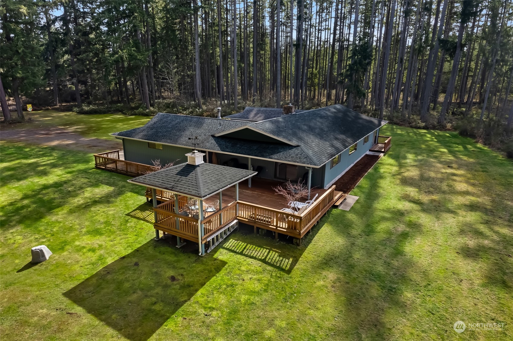 5108 Fir Tree Road Southeast Olympia, WA 98501 - Photo 3 of 38 Gallery Image 3
